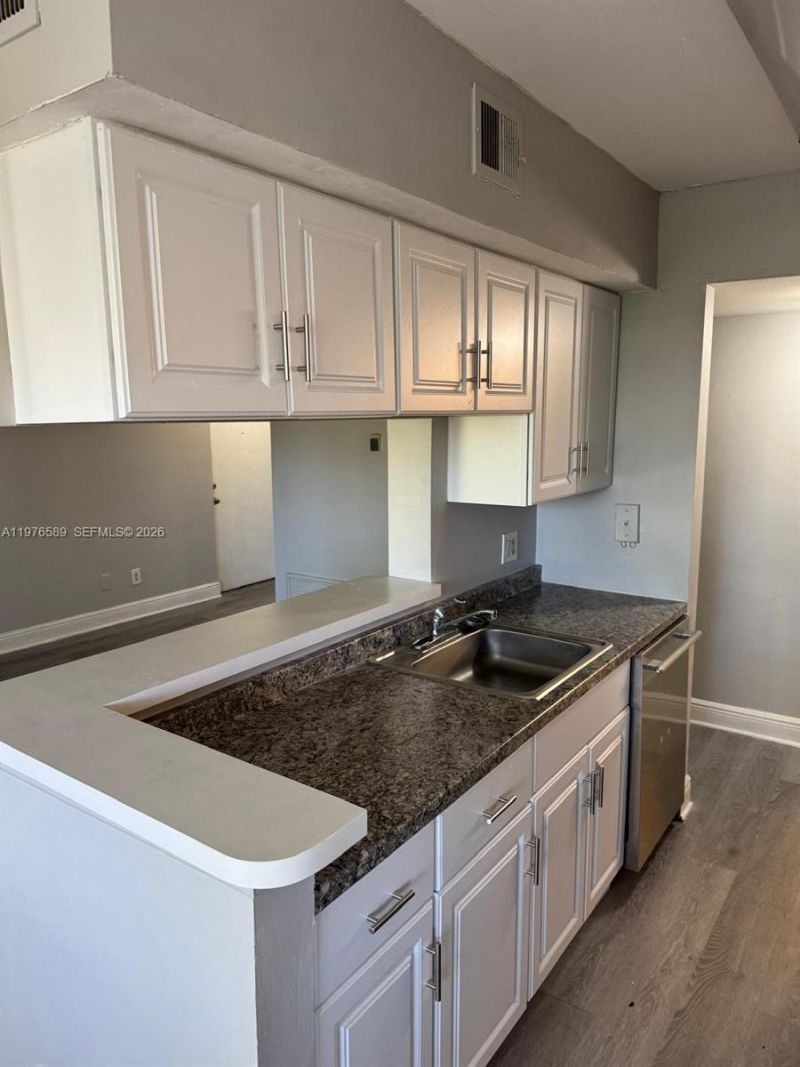 5740 Rock Island Rd , Unit 281, Tamarac, FL 33319 Photo