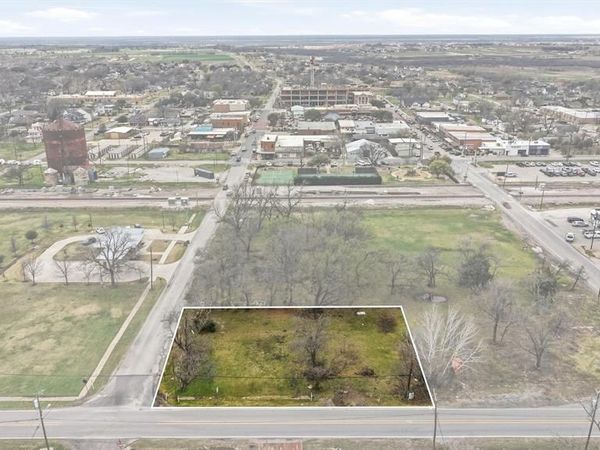 212 E Walnut Street, Celina, TX 75009