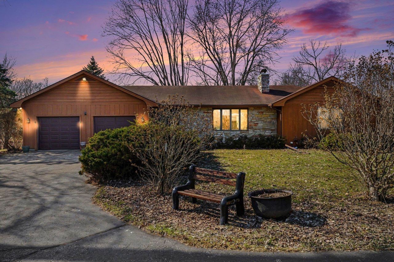 50947 County Road 7 Road, Elkhart, IN 46514 Main Photo