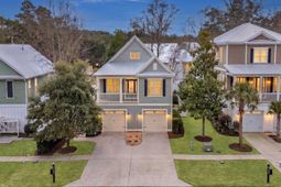 3867 Spanner Way photo 4