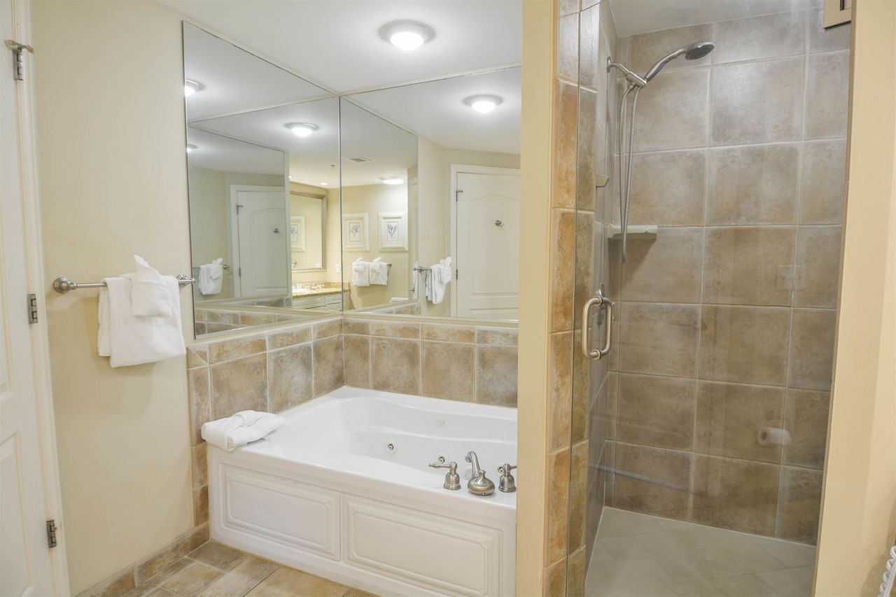 100 North Beach Blvd. Photo 18