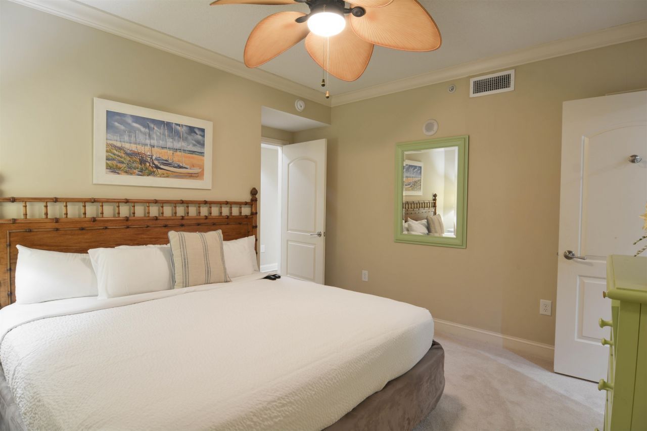 100 North Beach Blvd. Photo 30