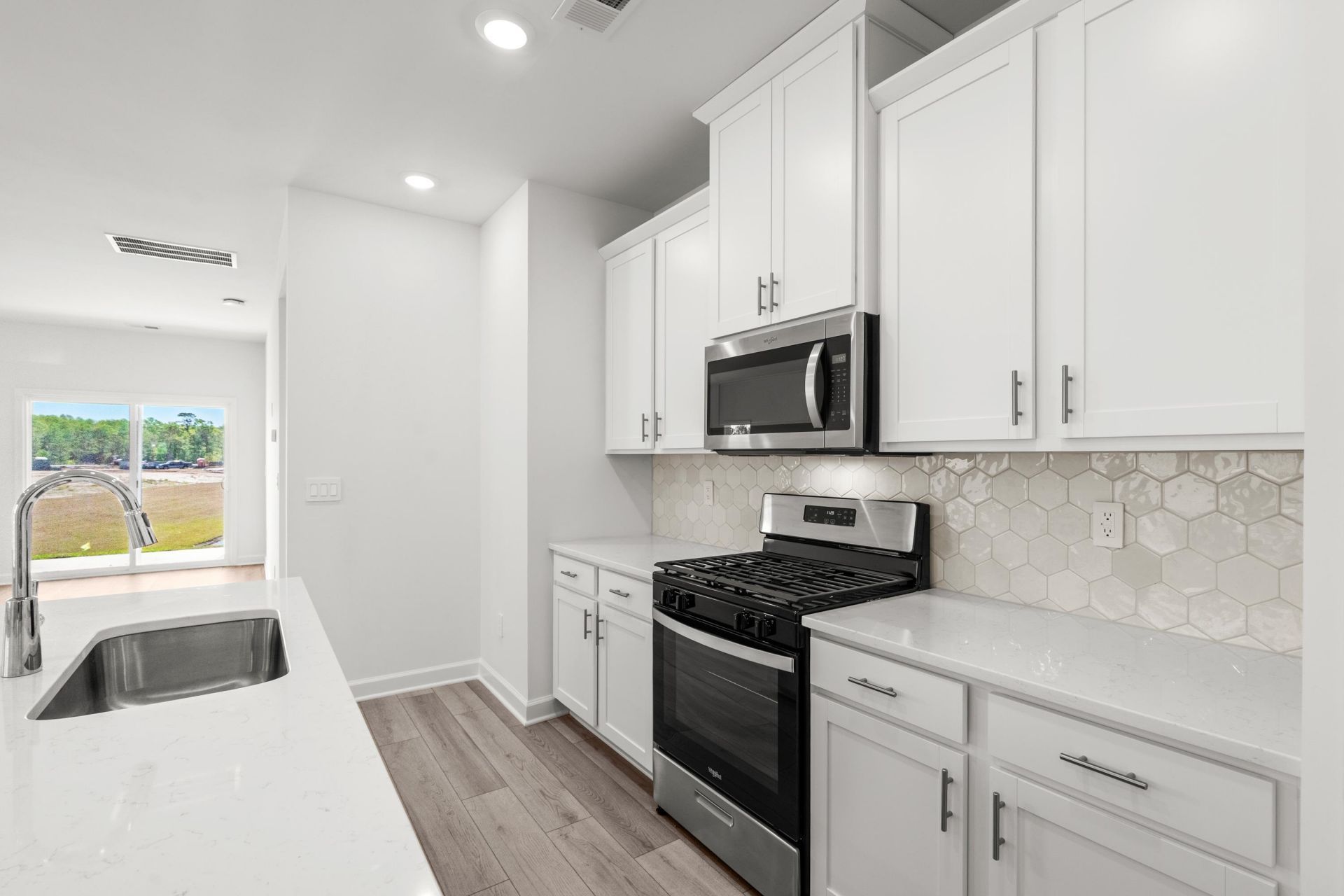 8217 Essence Dr. Photo 20