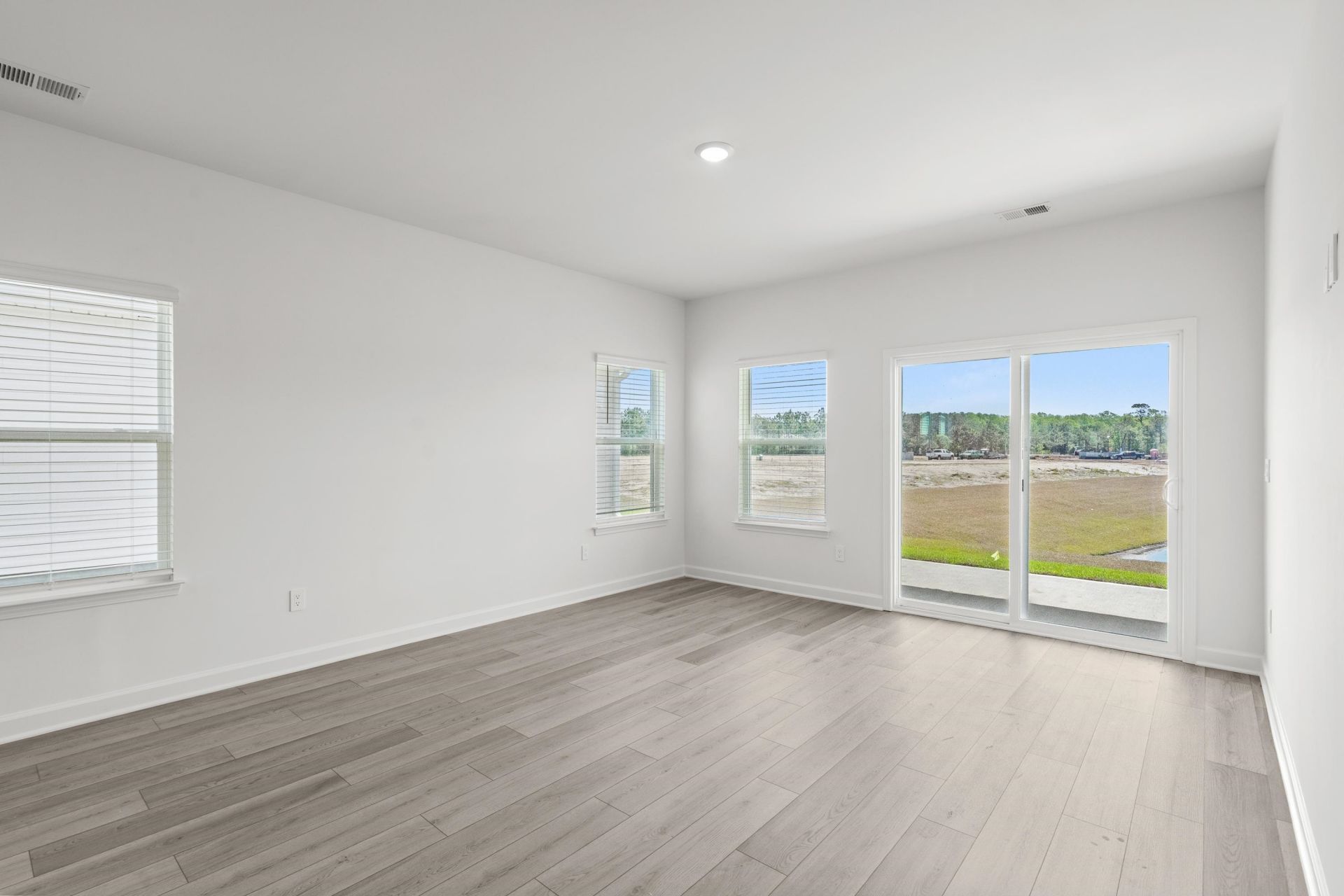 8217 Essence Dr. Photo 24