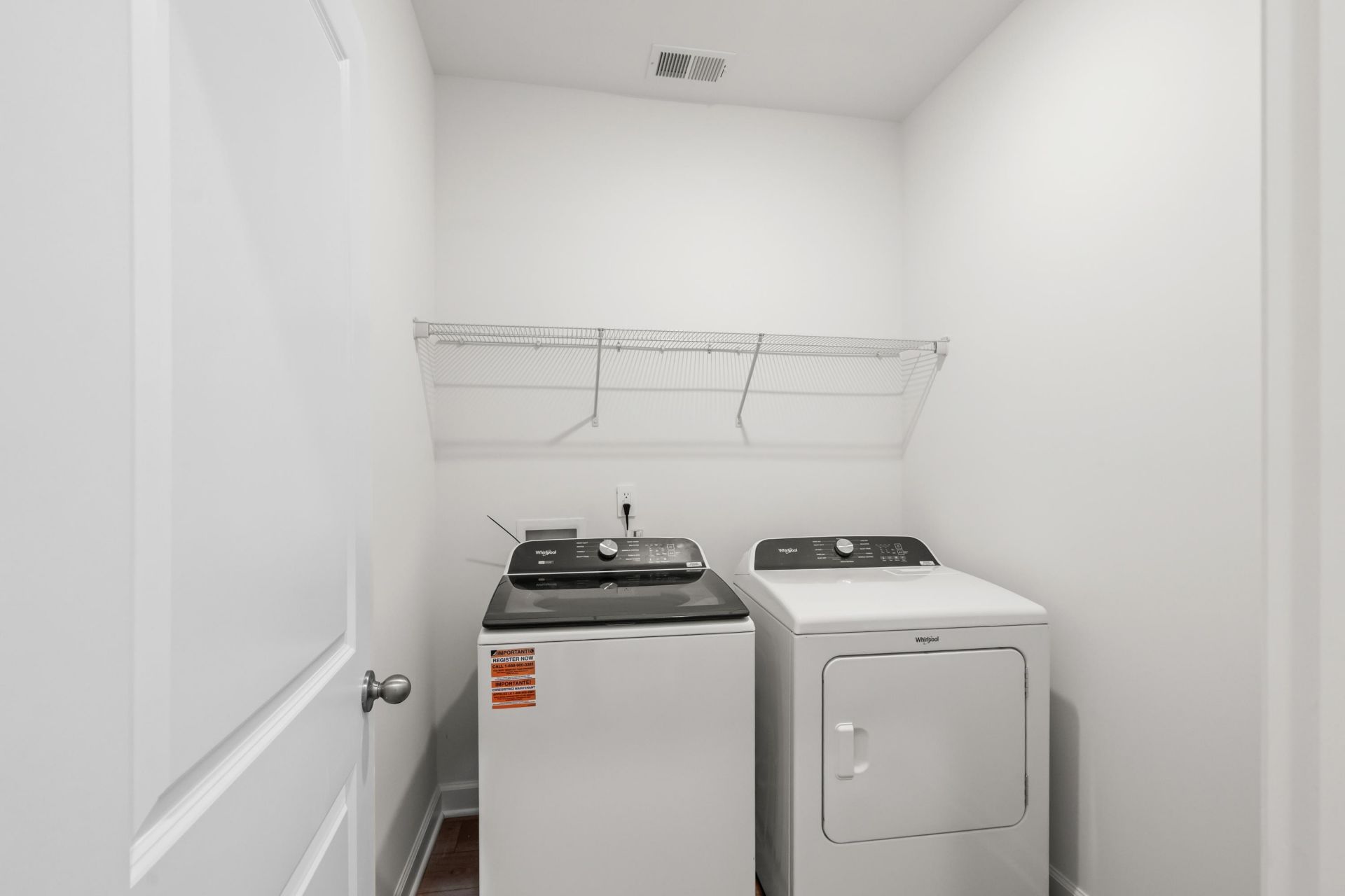 8217 Essence Dr. Photo 29