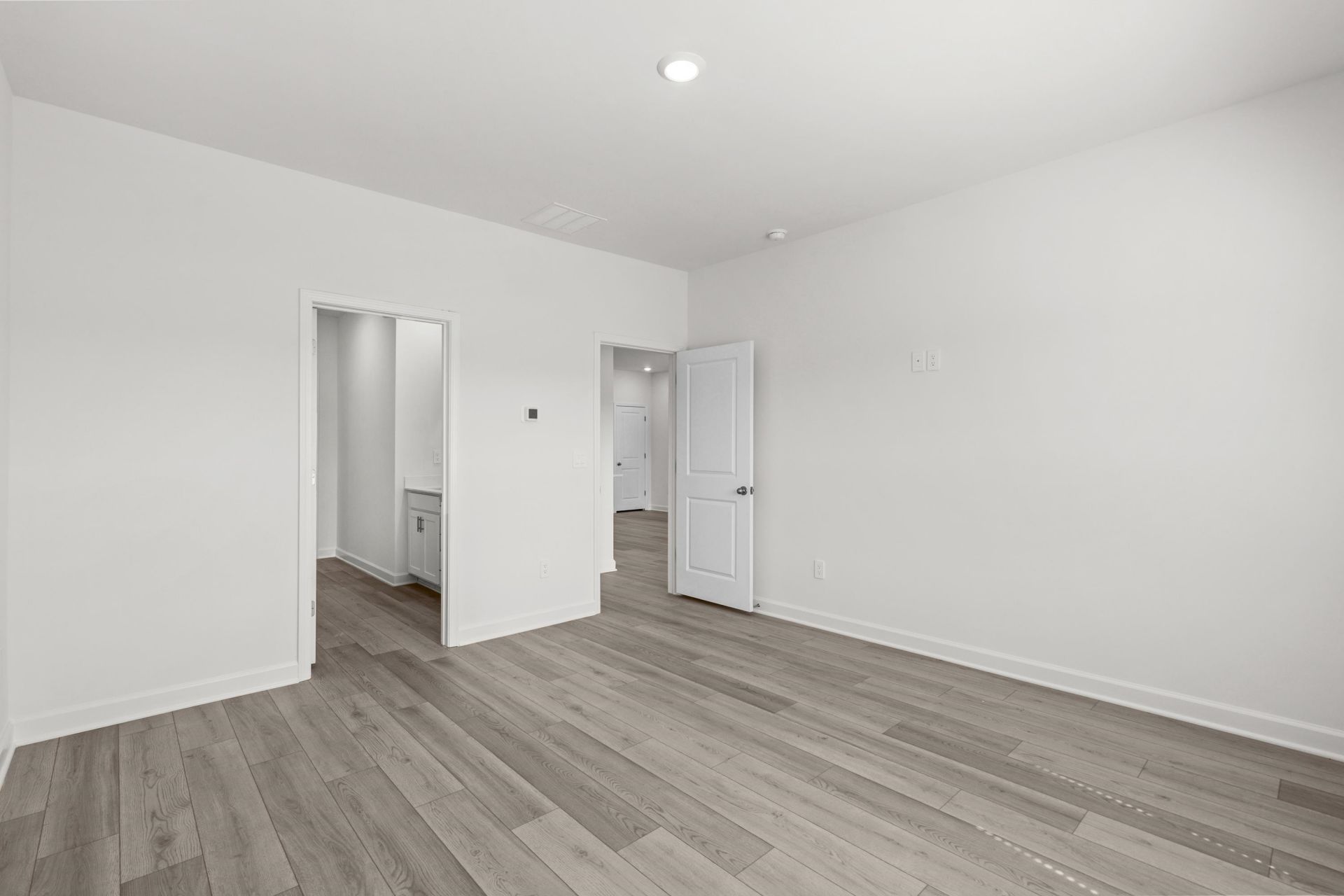 8217 Essence Dr. Photo 37