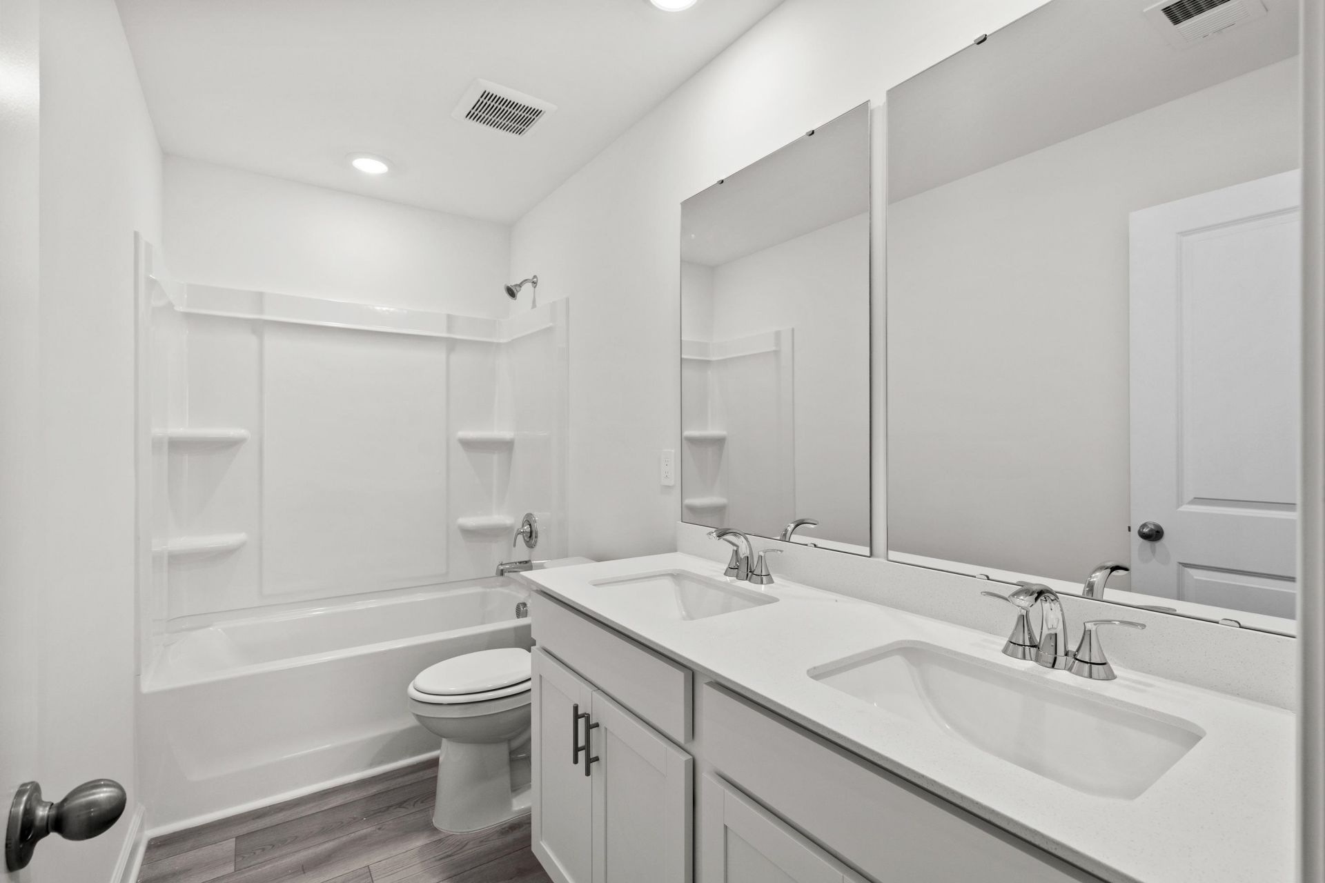 8217 Essence Dr. Photo 39