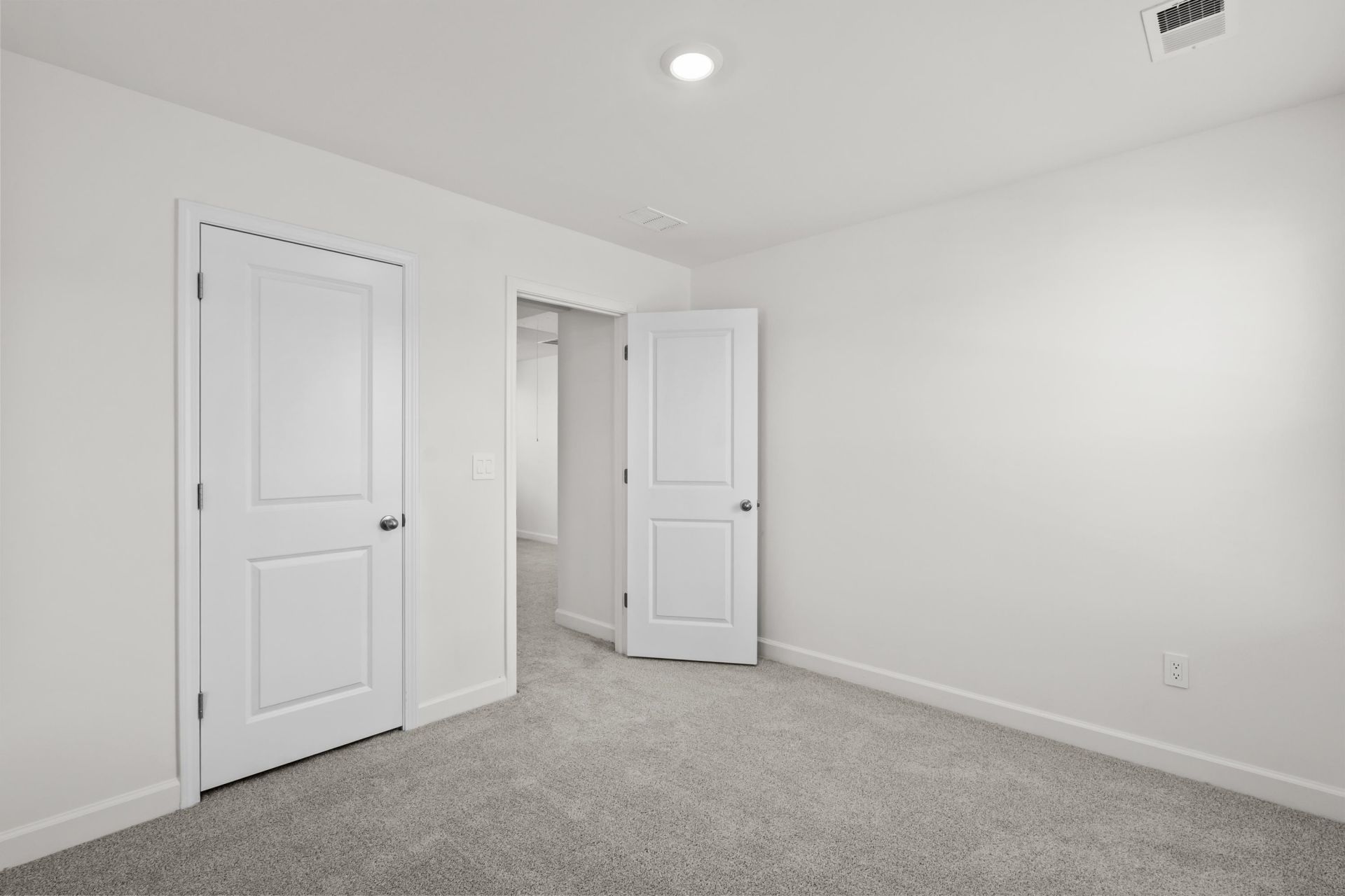 8217 Essence Dr. Photo 41