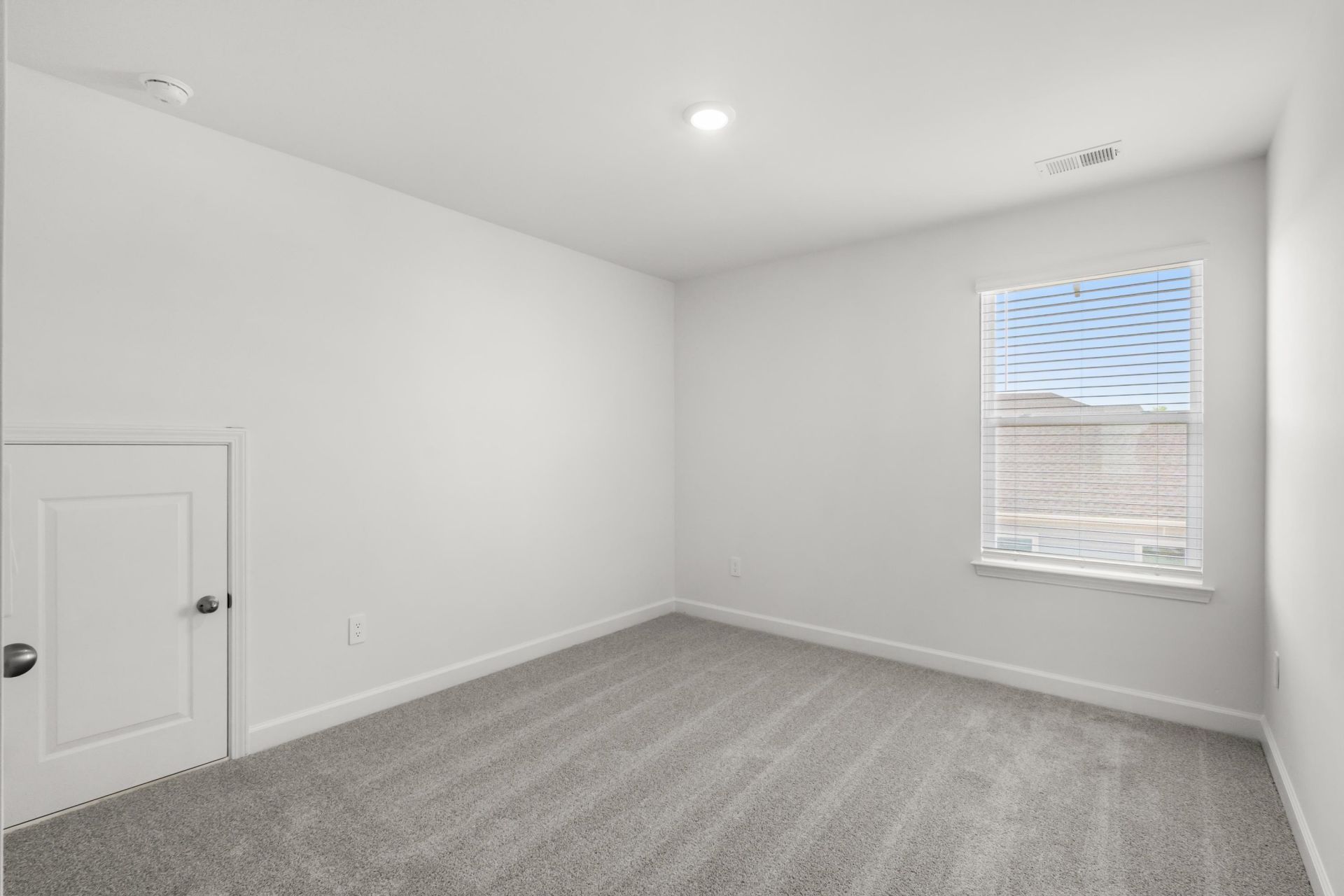 8217 Essence Dr. Photo 44