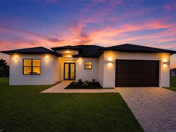 811 Dartmouth CT, LEHIGH ACRES, FL 33974