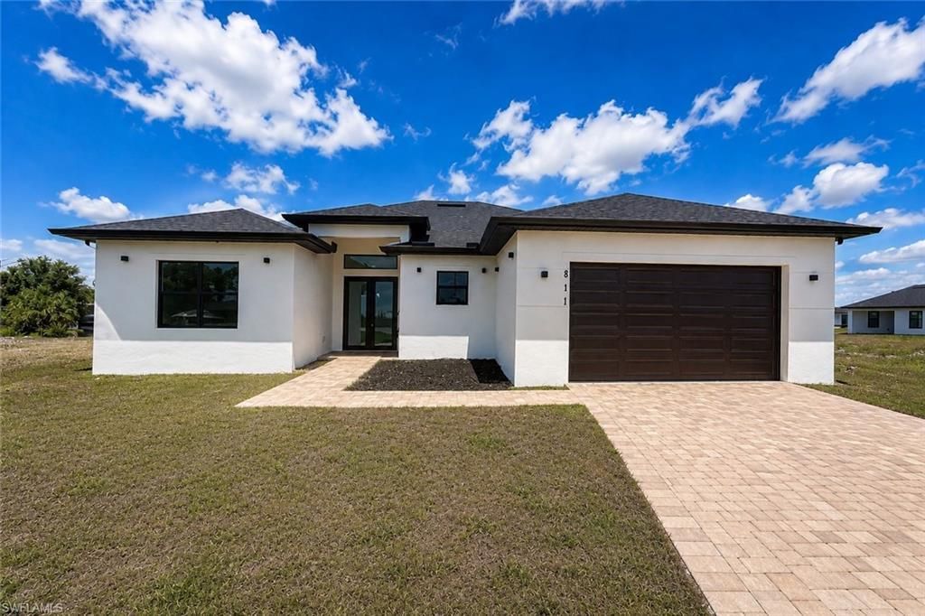 811 Dartmouth Ct, Lehigh Acres, FL 33974 Photo