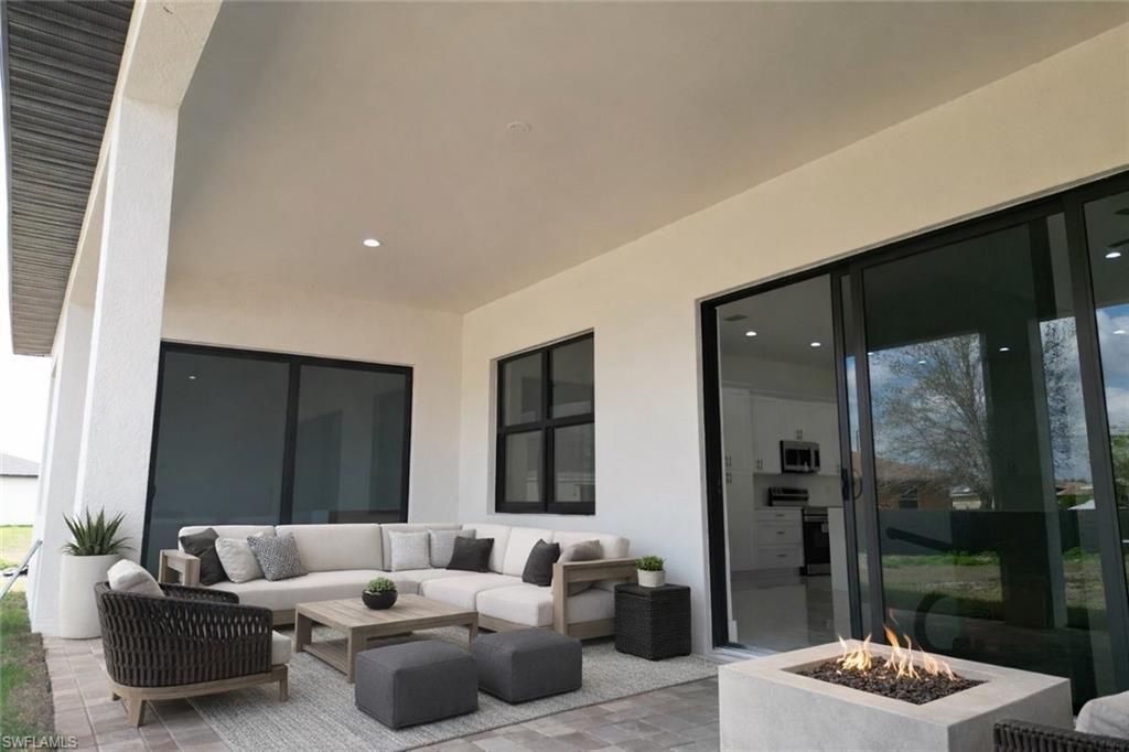 811 Dartmouth Ct , Lehigh Acres, FL 33974 Photo