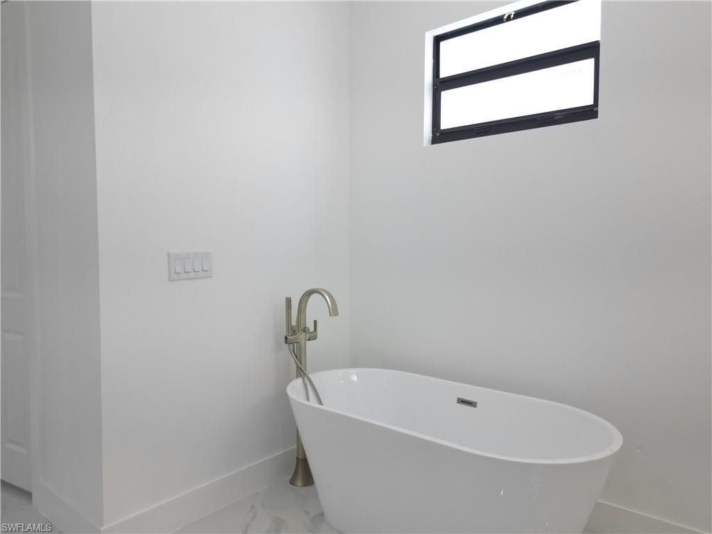 811 Dartmouth Ct , Lehigh Acres, FL 33974 Photo