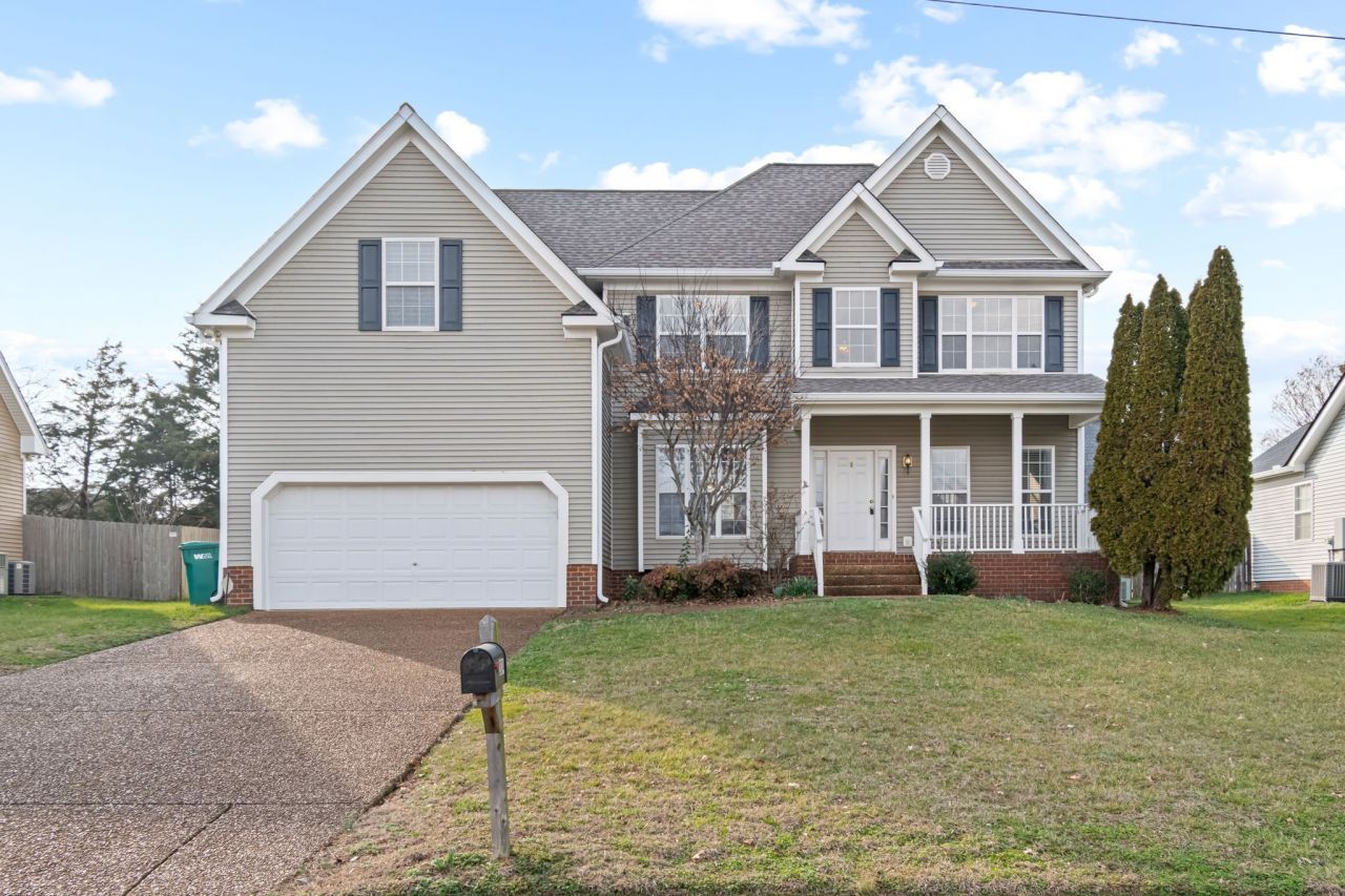 2624 Hansford Dr, Thompsons Station, TN 37179 Main Photo