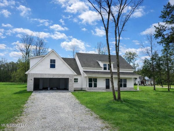 213 Dogwood Road, Byhalia, MS 38611