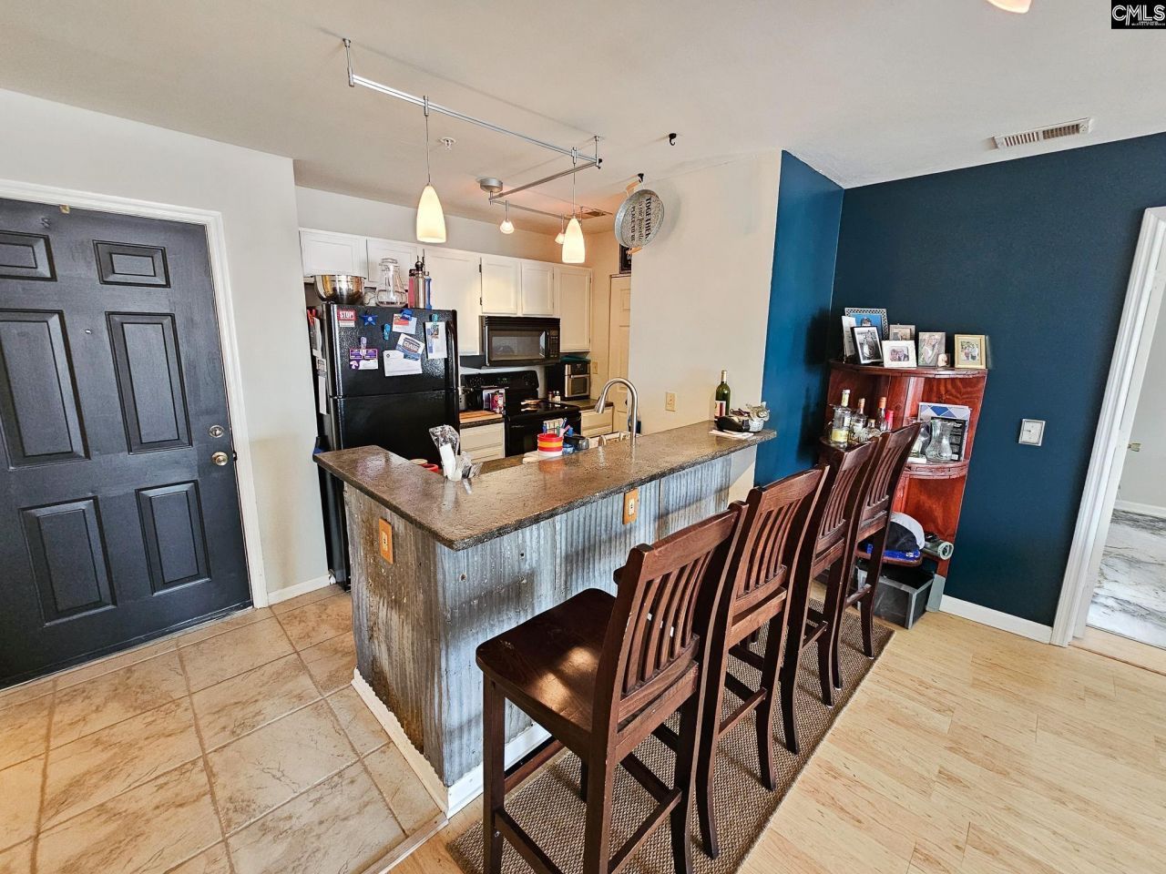 900 Taylor Street  Photo 13