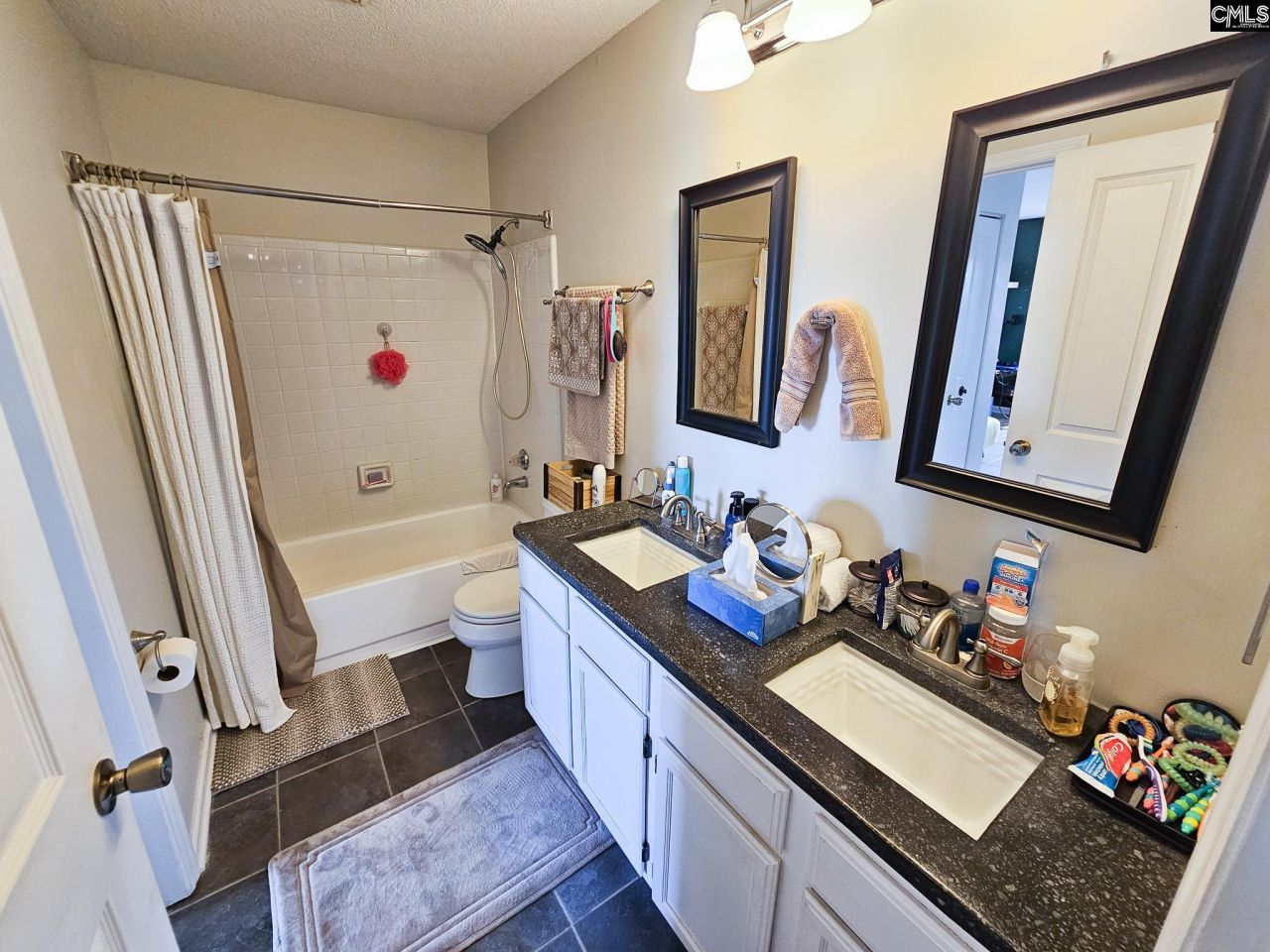 900 Taylor Street  Photo 23