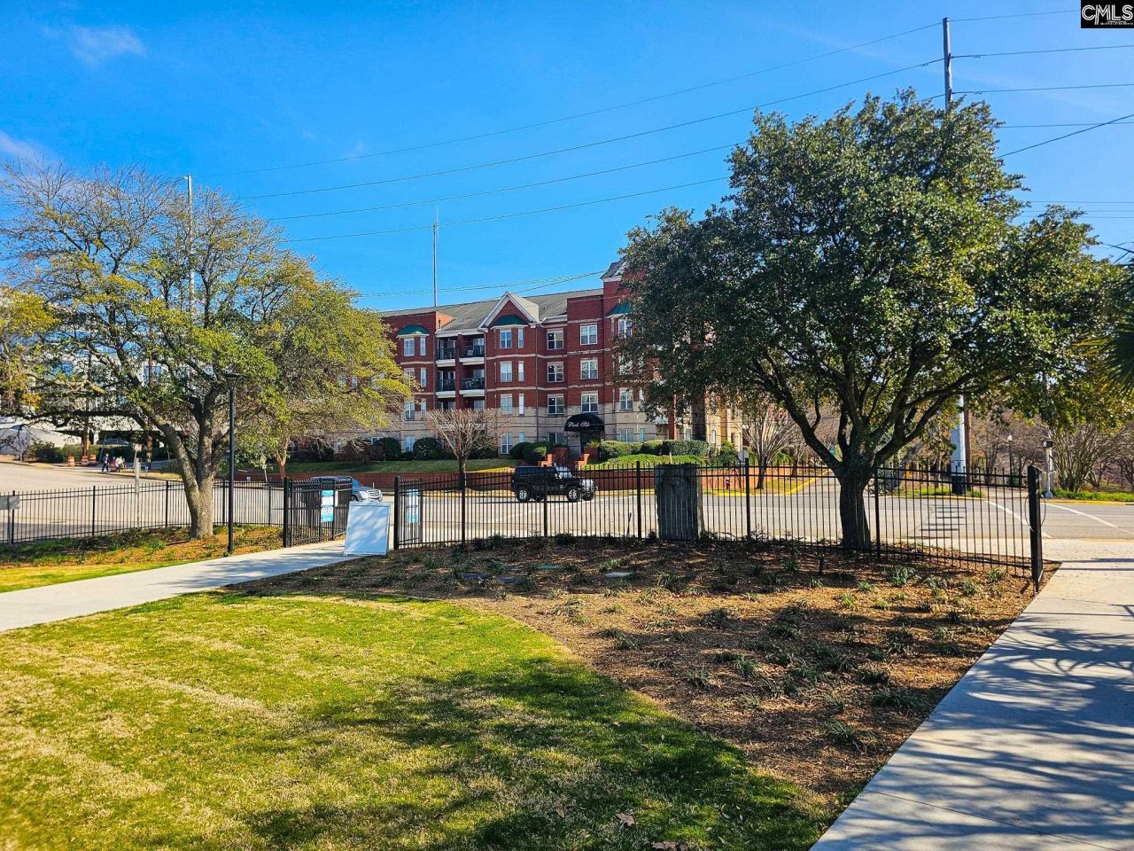 900 Taylor Street  Photo 32