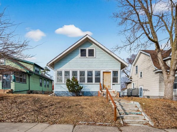 1123 Sherburne Avenue, Saint Paul, MN 55104