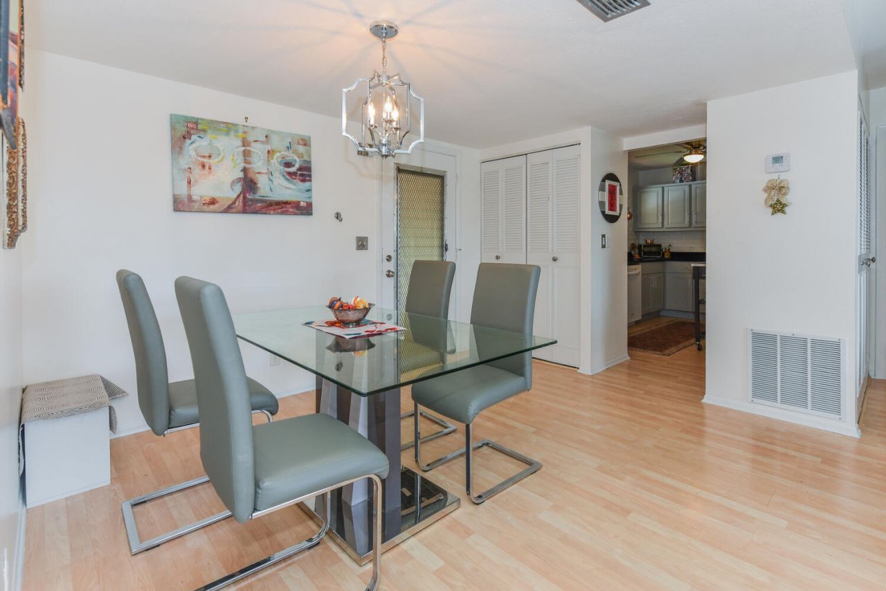 477 Lake Dora Drive, West Palm Beach, FL 33411 Photo