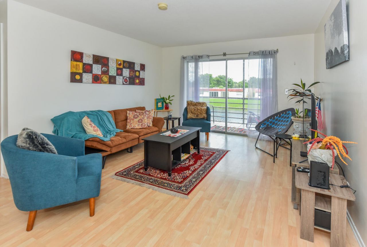 477 Lake Dora Drive, West Palm Beach, FL 33411 Photo