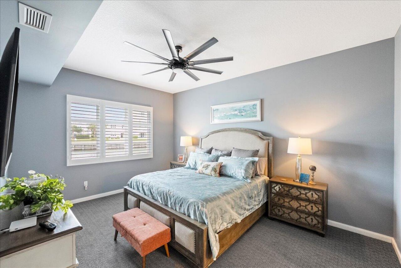 18 Harbour Isle Drive W, Unit 102, Fort Pierce, FL 34949 Photo