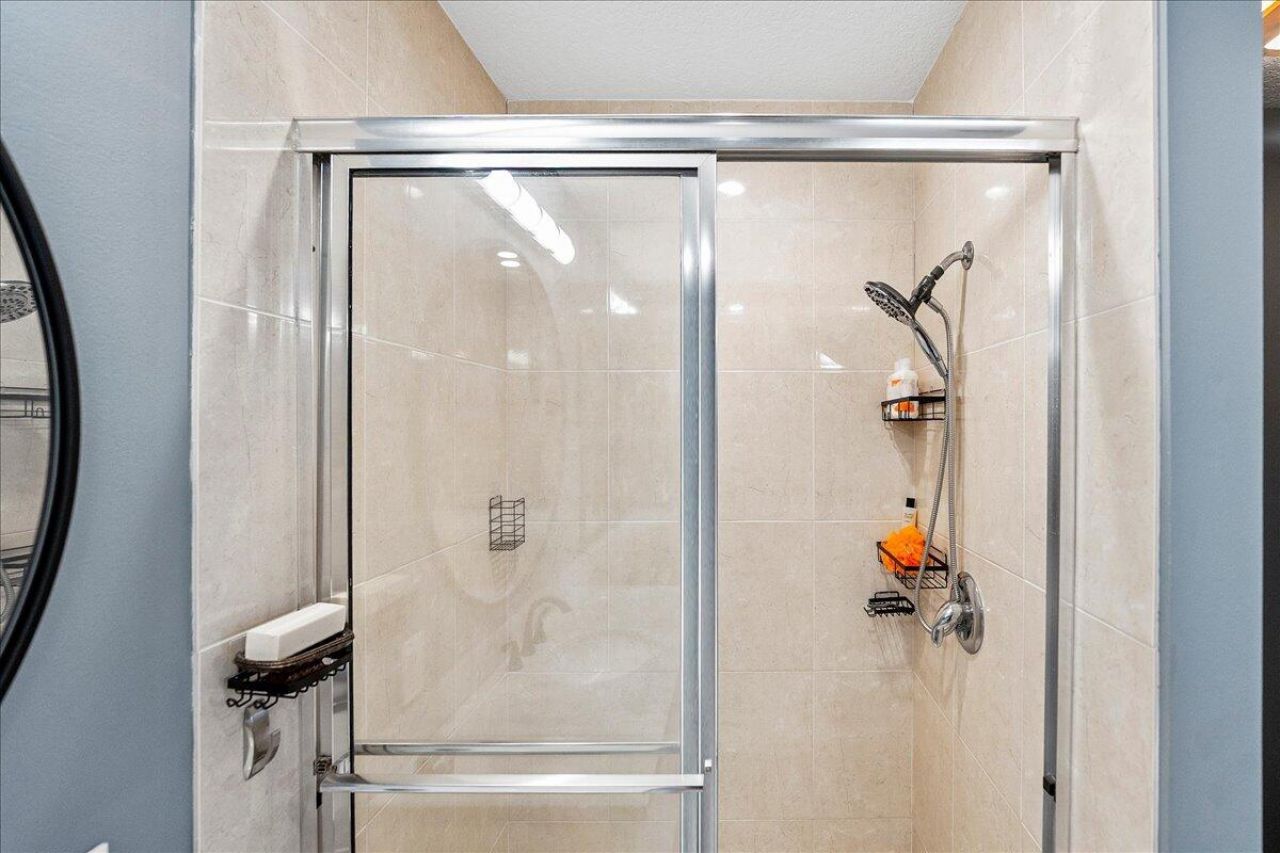 18 Harbour Isle Drive W, Unit 102, Fort Pierce, FL 34949 Photo