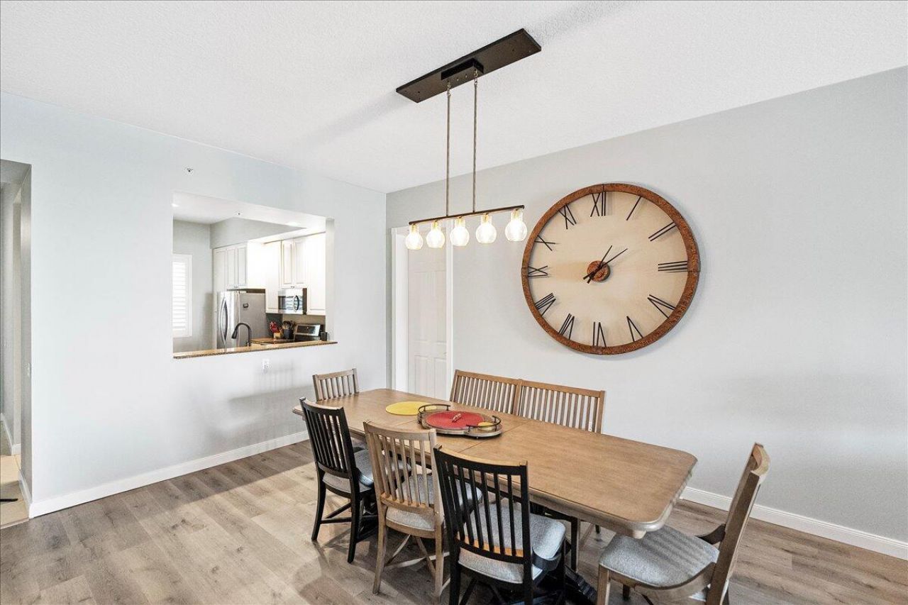 18 Harbour Isle Drive W, Unit 102, Fort Pierce, FL 34949 Photo