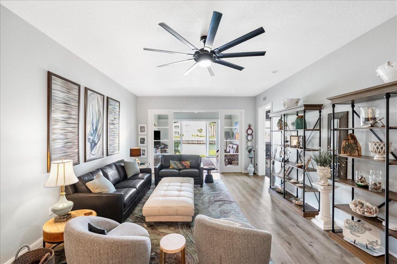 18 Harbour Isle Drive W, Unit 102, Fort Pierce, FL 34949 Photo