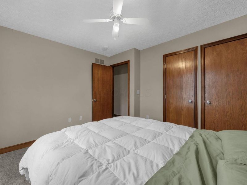 956 Crystal Cay Court, Columbus, OH 43230 Photo 17