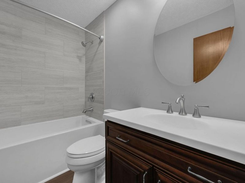 956 Crystal Cay Court, Columbus, OH 43230 Photo 18