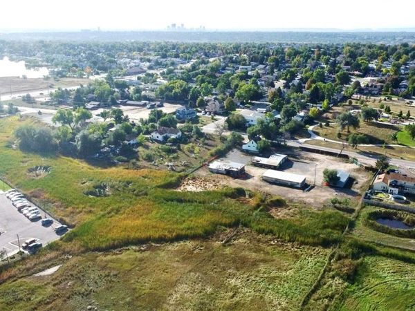 5555 W 69th Avenue , Arvada, CO 80003