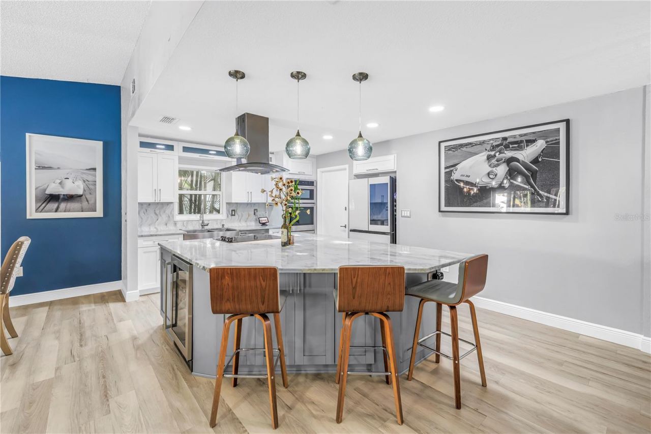 6821 N Circle Creek Dr, Pinellas Park, FL 33781 Photo