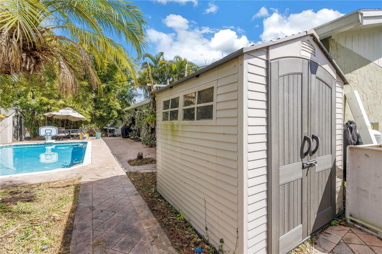 6821 N Circle Creek Dr, Pinellas Park, FL 33781 Photo