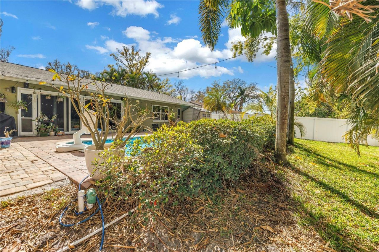 6821 N Circle Creek Dr, Pinellas Park, FL 33781 Photo