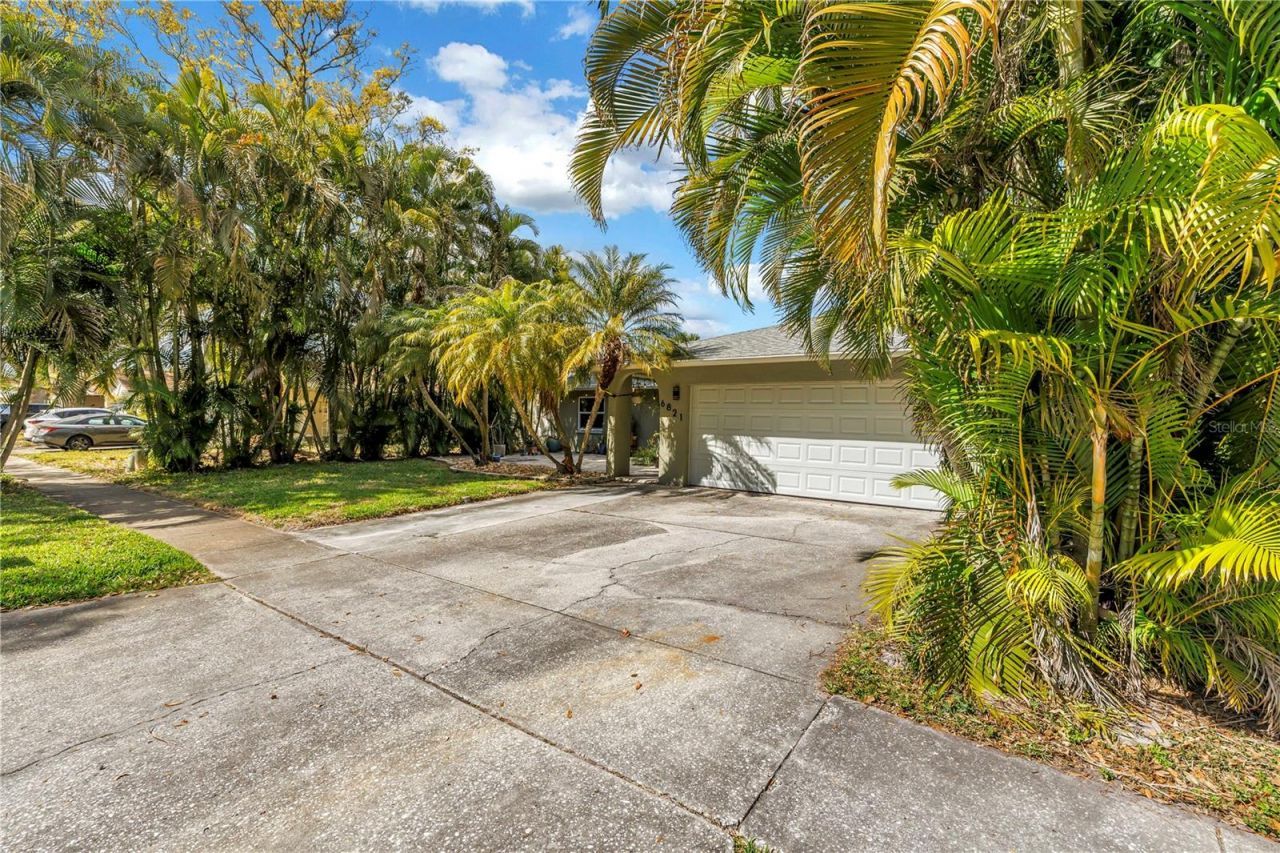 6821 N Circle Creek Dr, Pinellas Park, FL 33781 Photo