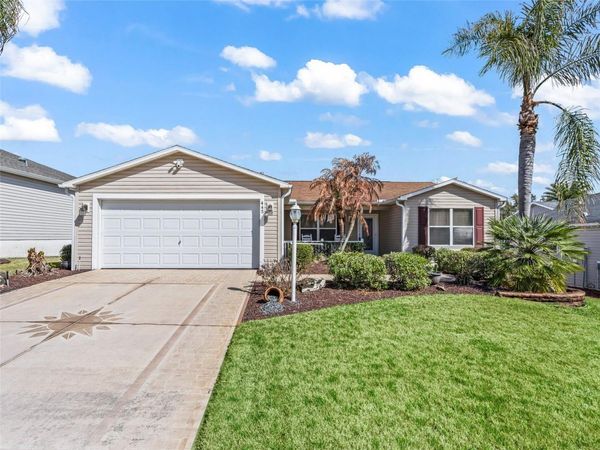 445 KEYHOLE STREET , THE VILLAGES, FL 32162