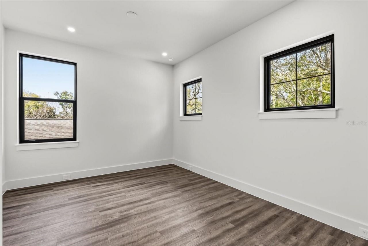 1320 Cloverlawn Avenue , Orlando, FL 32806 Photo