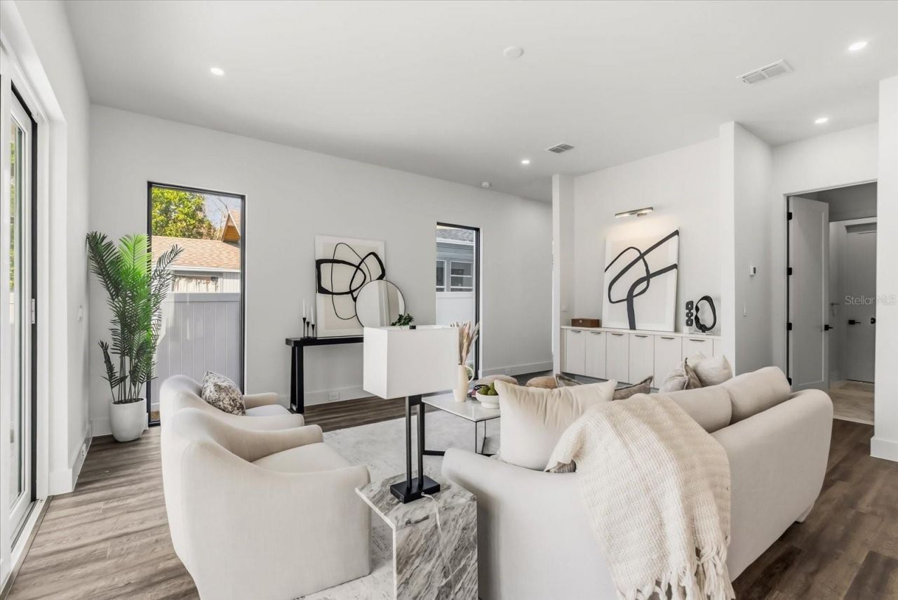 1320 Cloverlawn Avenue , Orlando, FL 32806 Photo