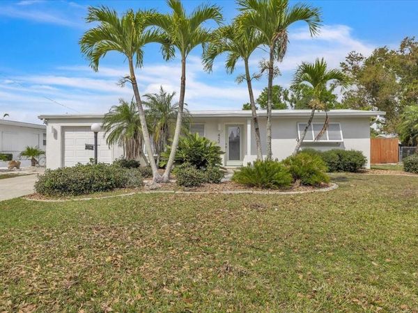 422 W GRACE STREET W, PUNTA GORDA, FL 33950
