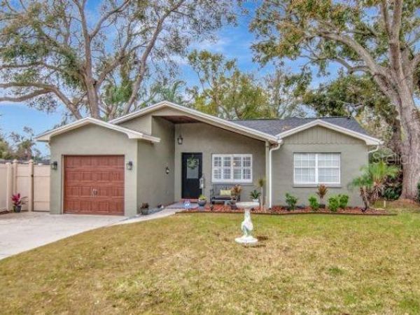 10212 NEWPORT CIRCLE , TAMPA, FL 33612