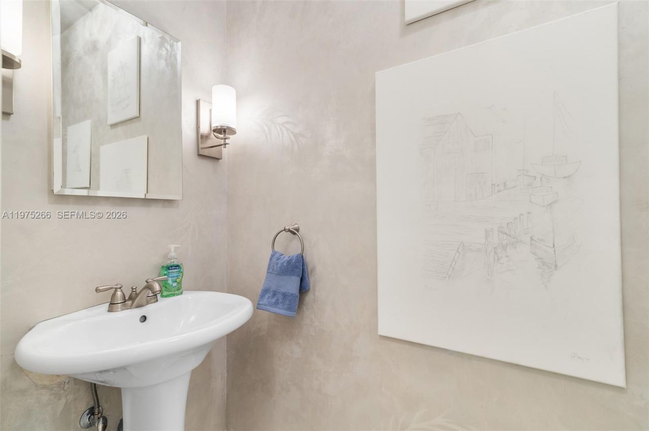 2674 SE Erickson Dr , Port Saint Lucie, FL 34984 Photo