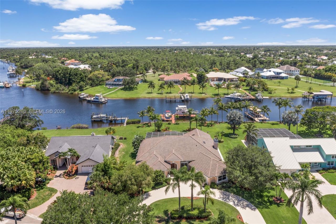 2674 SE Erickson Dr , Port Saint Lucie, FL 34984 Photo