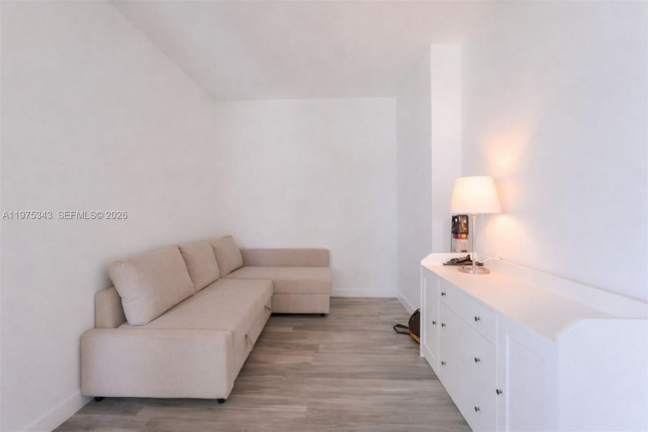 460 NE 28th St, Unit 1101, Miami, FL 33137 Photo