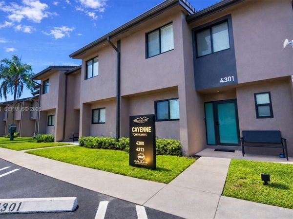 4315 NW 115th Ave, Coral Springs, FL 33065