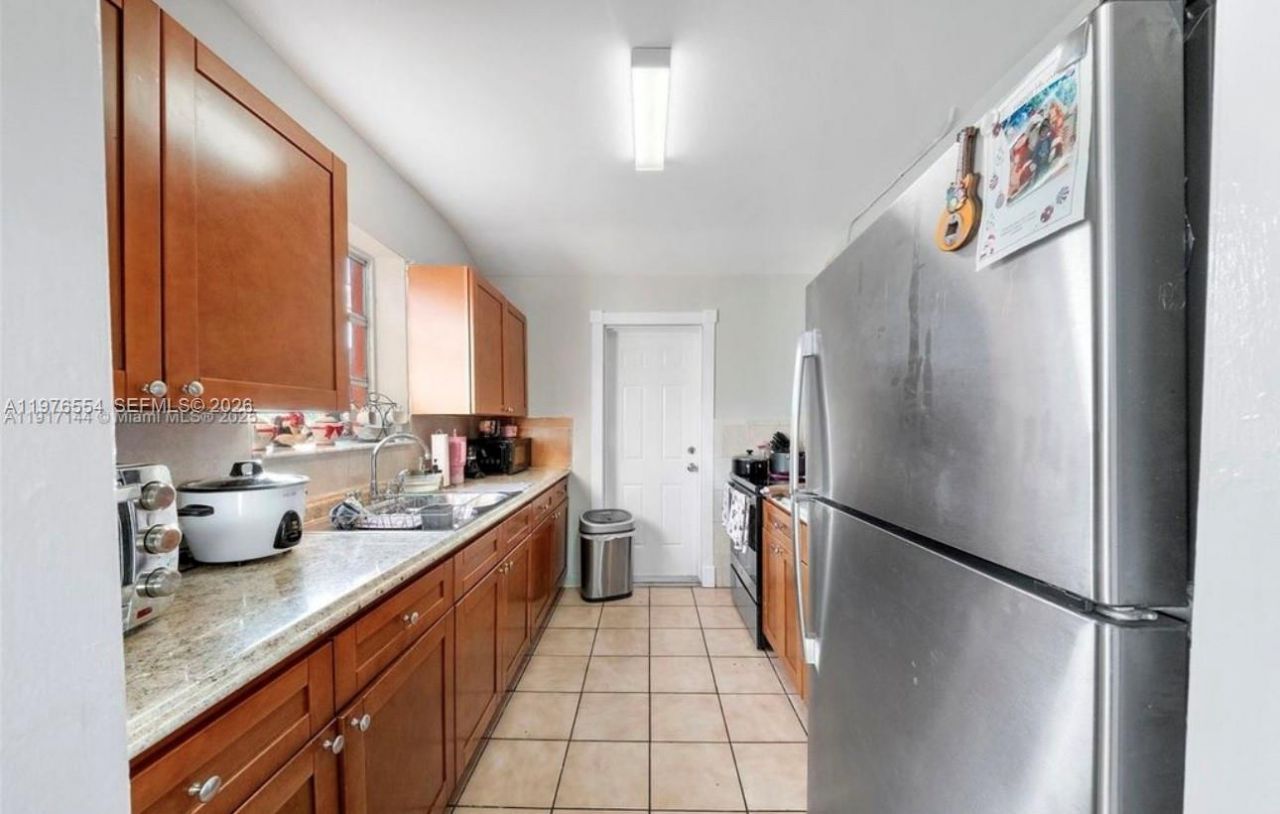 5300 SW 6th St , Miami, FL 33134 Photo