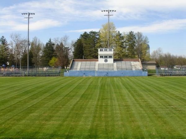 464 E Livingston Ave, Crestline, OH 44827