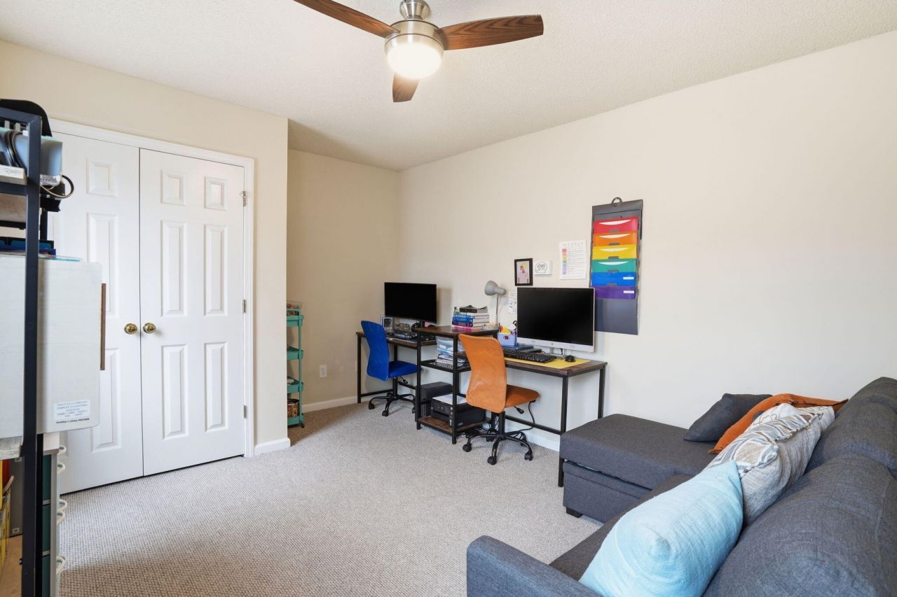 4004 Carolina Bay Drive Photo 12