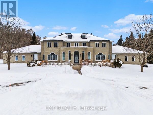 5749 Knights Drive, Ottawa, ON K4M1K2
