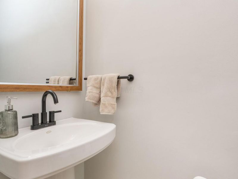 24305 Coshocton Road , Howard, OH 43028 Photo 14